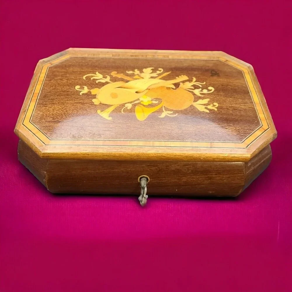 A.Gargiulo & Fannuzzy Sorrento Jewelry Music Box Wood‎ Inlay Guitar ITALY